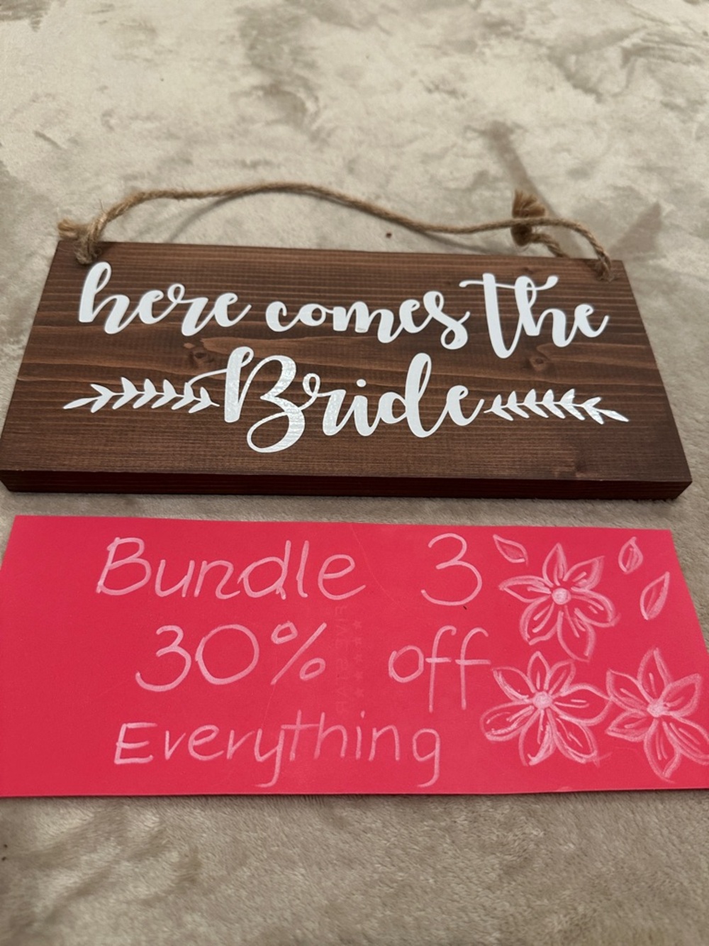 'Here Comes The Bride' Wooden Hanging Sign - White on Brown